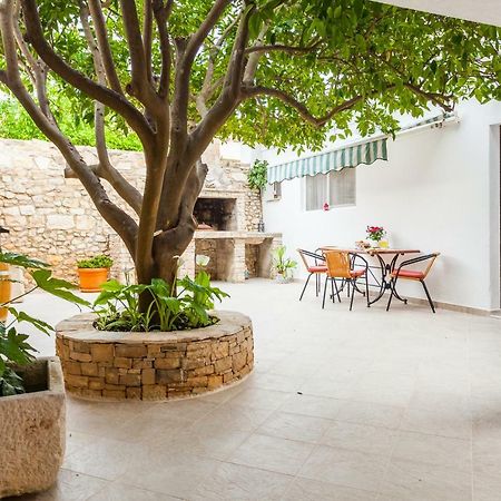 Guest House Mara Vela Luka Dış mekan fotoğraf