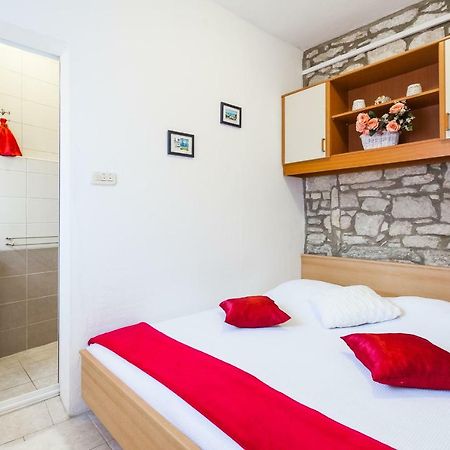Guest House Mara Vela Luka Dış mekan fotoğraf