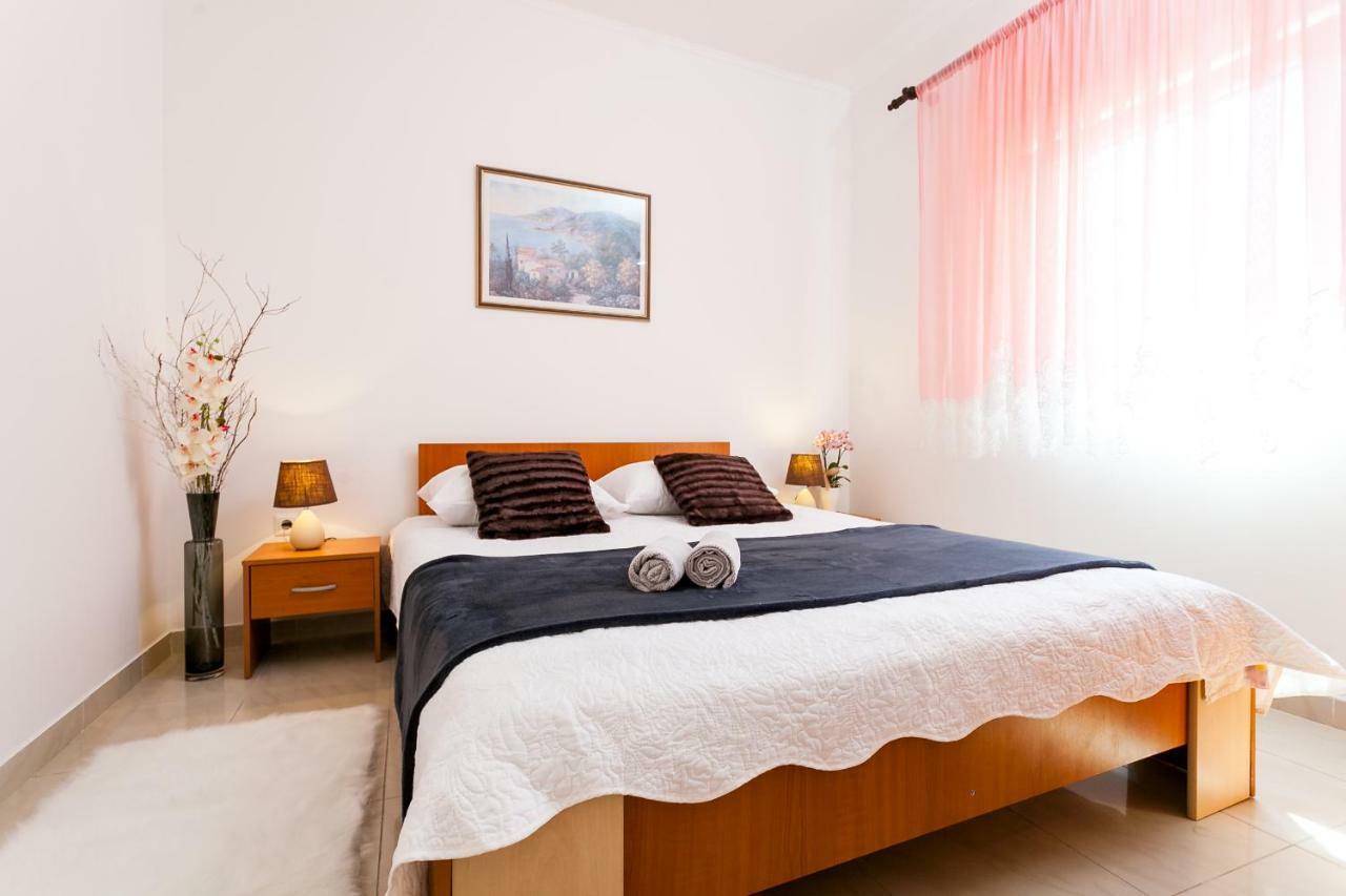 Guest House Mara Vela Luka Dış mekan fotoğraf