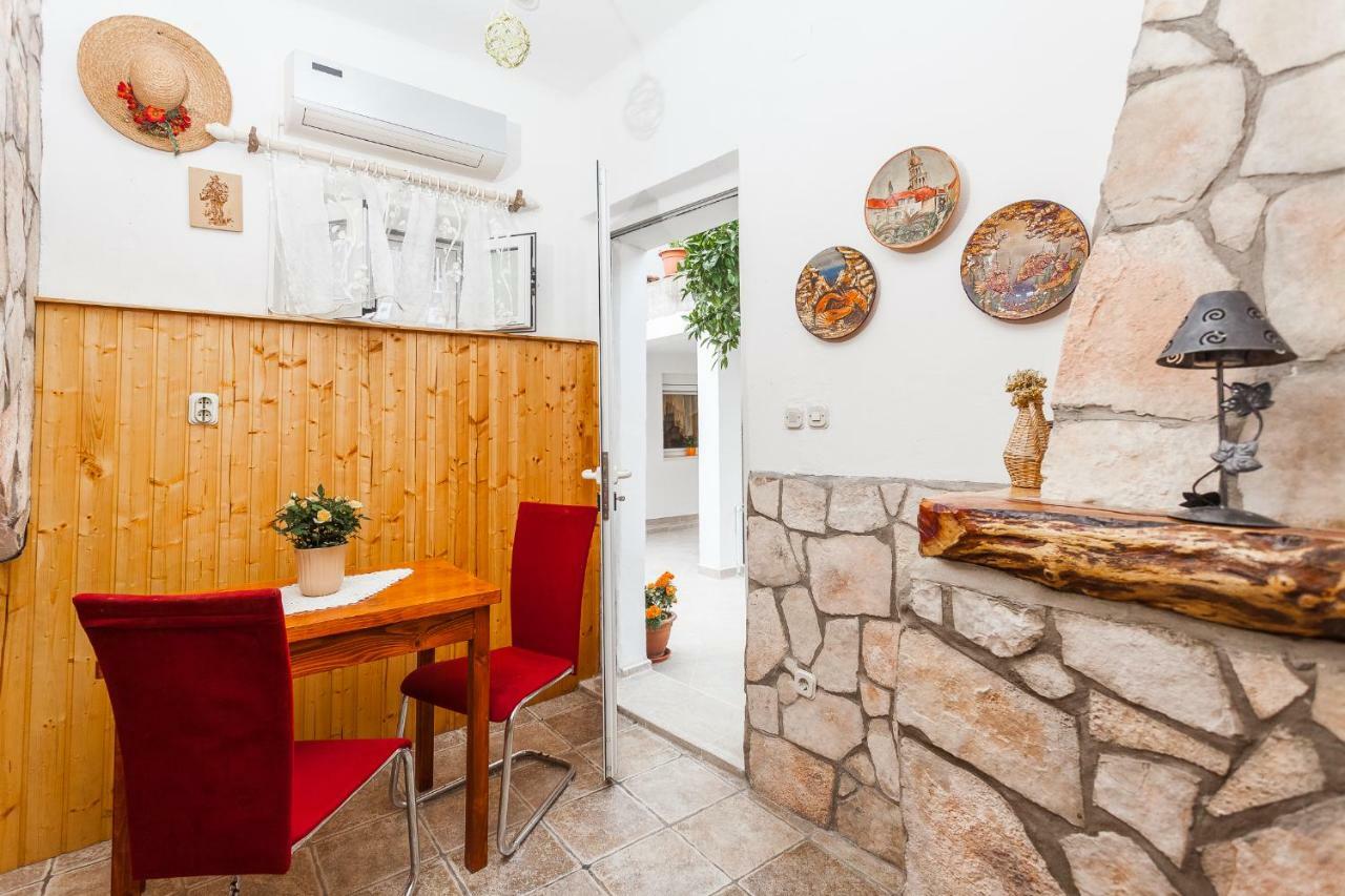 Guest House Mara Vela Luka Dış mekan fotoğraf
