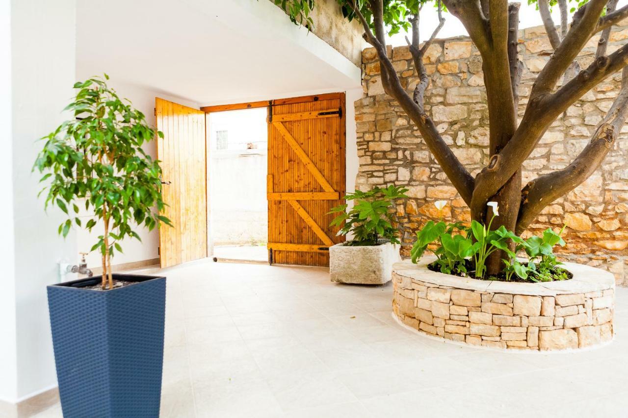 Guest House Mara Vela Luka Dış mekan fotoğraf